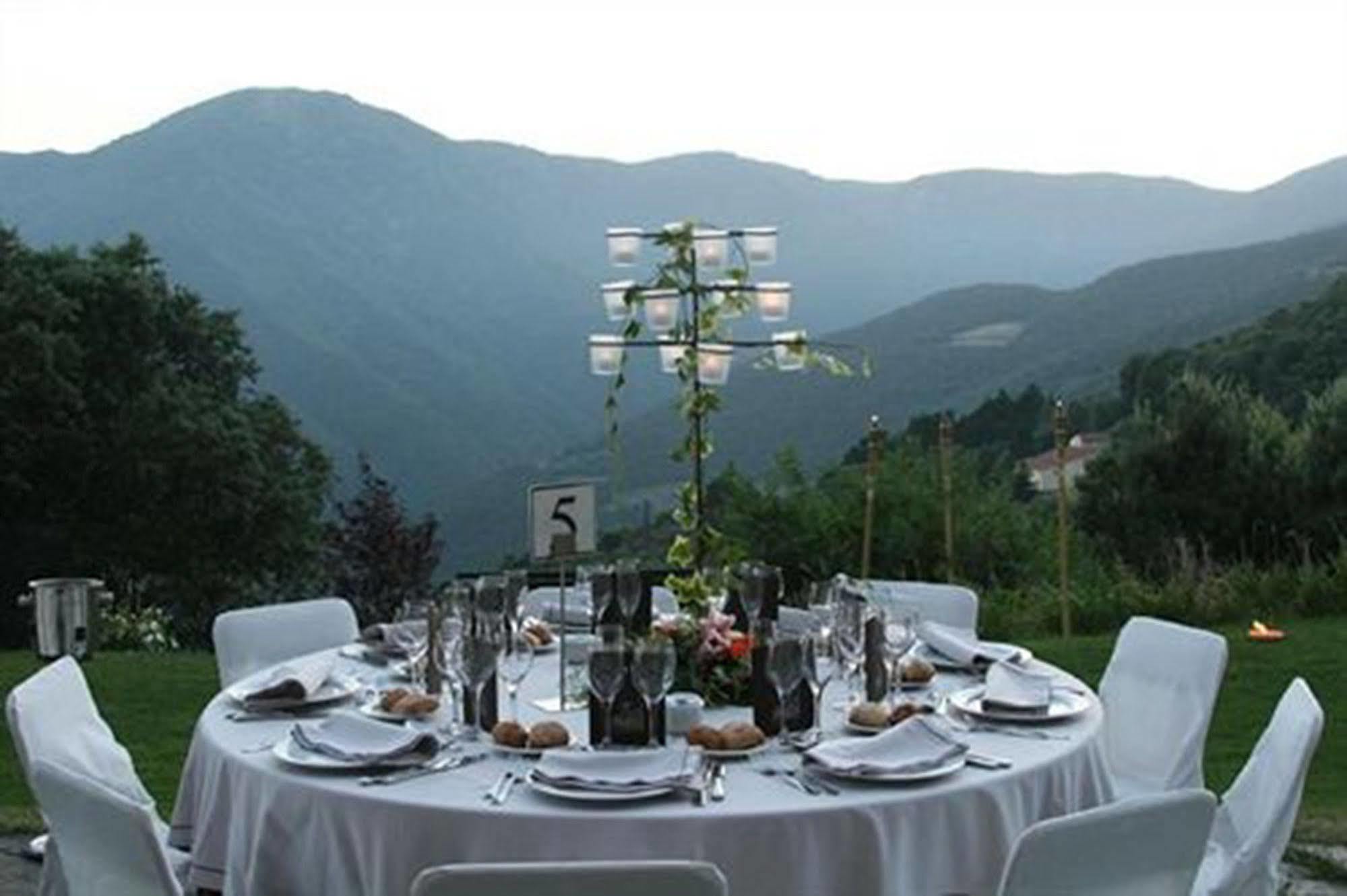 Husa Sant Bernat Montseny Udogodnienia zdjęcie